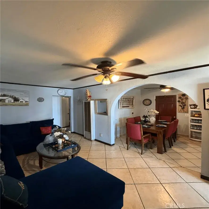 8310 Wilbarn, Paramount, CA 90723 - #3
