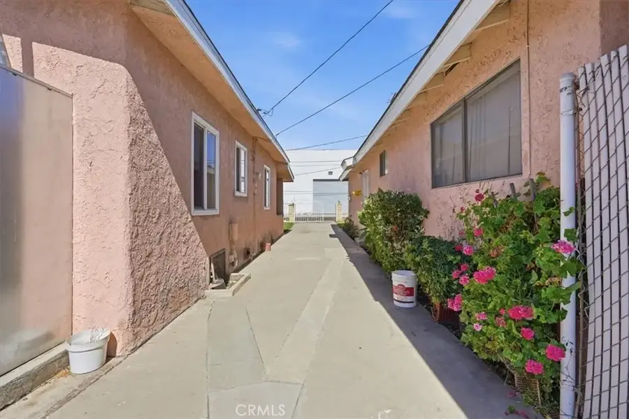 14127 Colorado Ave, Paramount, CA 90723 - #3