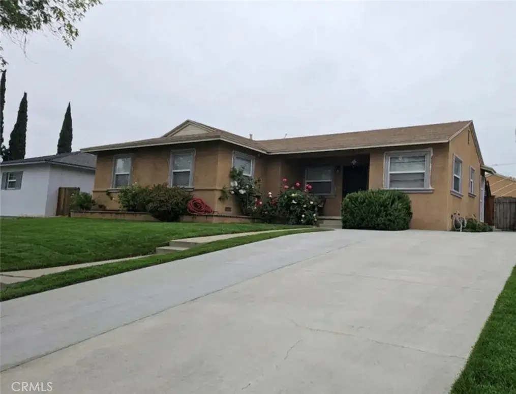 832 Flora, Ontario, CA 91762 - #1