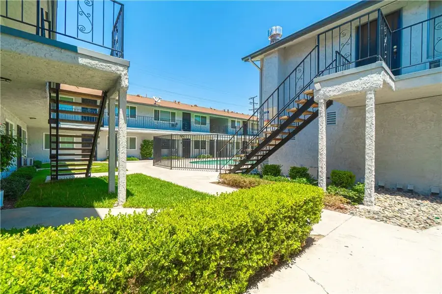 2890 E Artesia #60, Long Beach, CA 90805 - #2