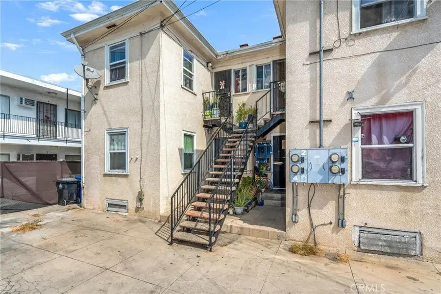 1102 W 18th, Los Angeles, CA 90015 - #3