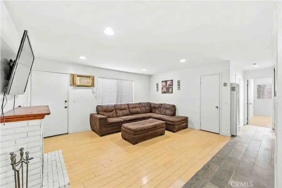 15351 Orange Ave #8, Paramount, CA 90723 - #3