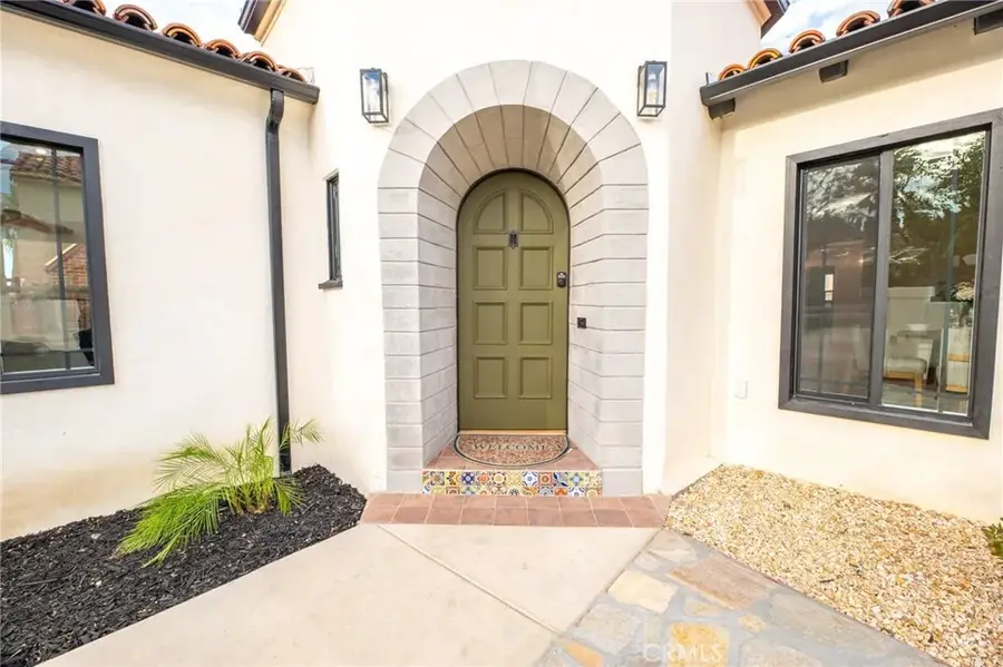 4832 S Victoria, View Park Windsor Hills, CA 90043 - #2