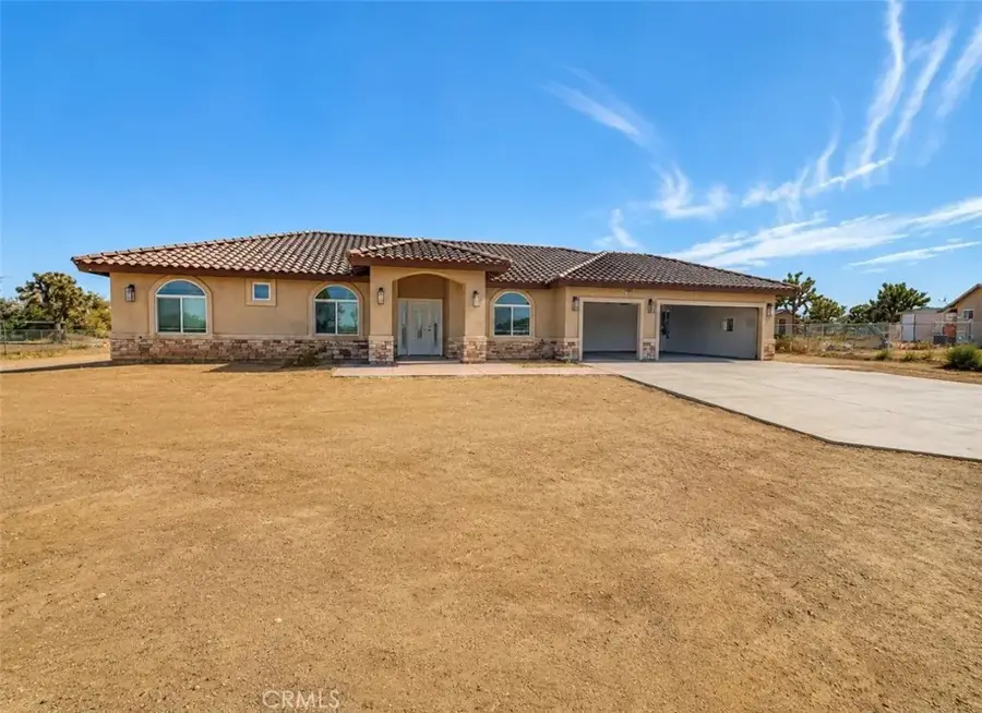 14749 Sultana, Hesperia, CA 92345 - #3