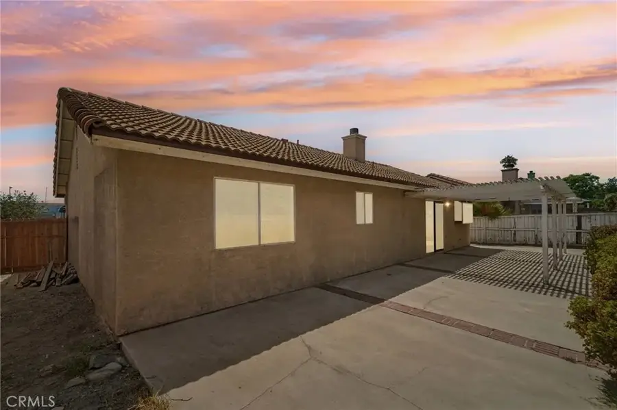 2320 W Sunrise Drive, Rialto, CA 92377 - #2