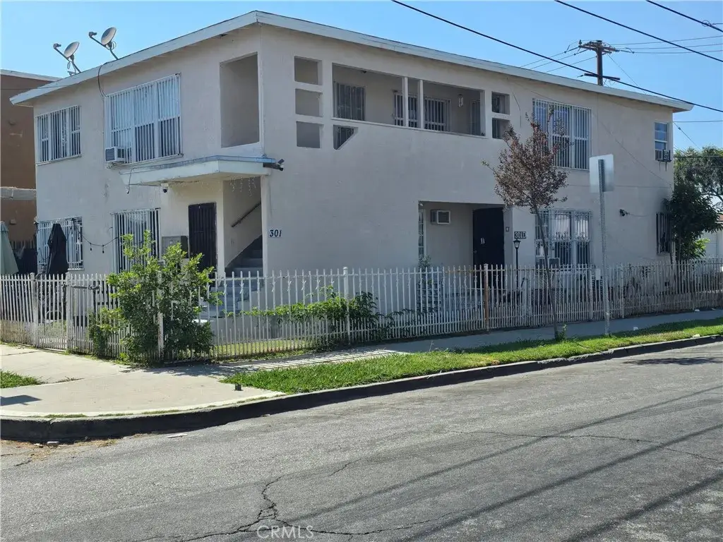 301 W Magnolia, Compton, CA 90220 - #1
