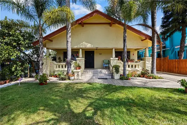 707 W 49th Street, Los Angeles, CA 90037
