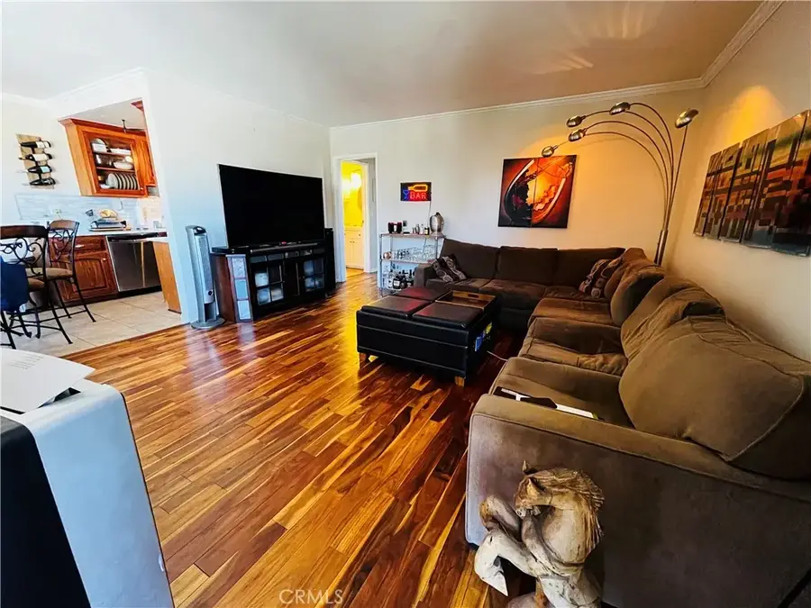 230 Linden Avenue #504, Long Beach, CA 90802 - #3
