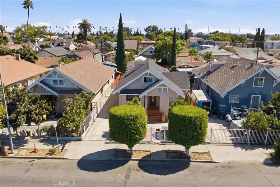 706 W 42nd, Los Angeles, CA 90037 - #3