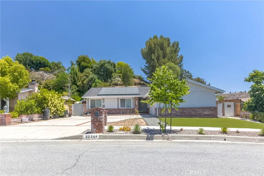 22201 Barbacoa, Saugus, CA 91350 - #1