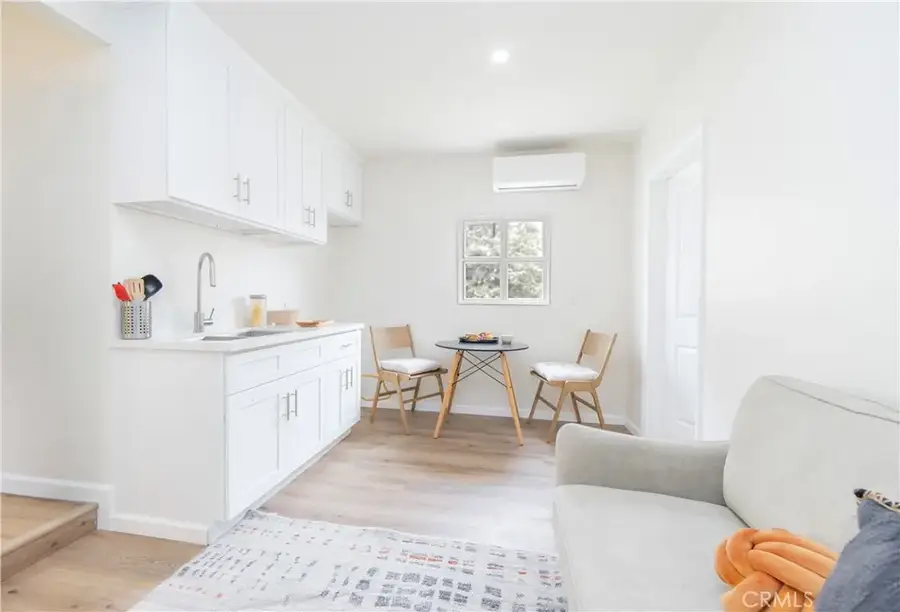 232 W 40th Place, Los Angeles, CA 90037 - #2