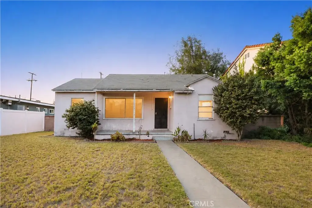 9008 Paramount Boulevard, Downey, CA 90240 - #1