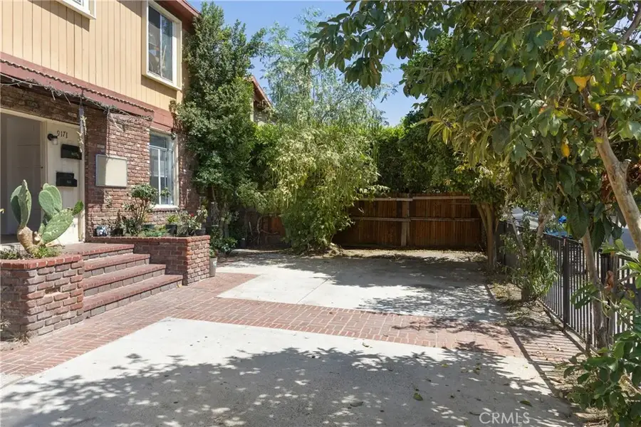 915 E 23rd Street, Los Angeles, CA 90011 - #3