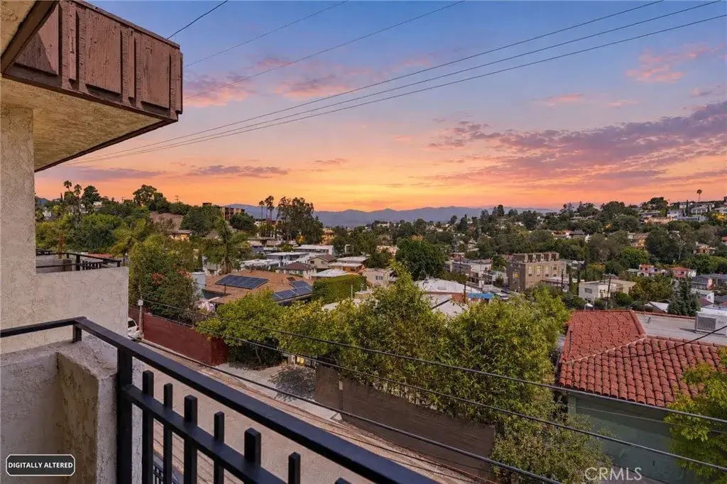 2431 Claremont, Los Angeles, CA 90027 - #1