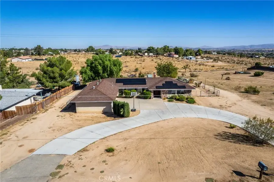 18572 Atlantic, Hesperia, CA 92345 - #2