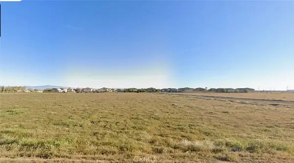 60 W Avenue J-2, Lancaster, CA 93536