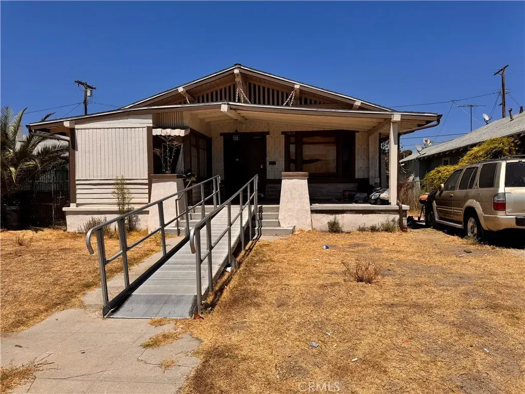 1813 W 48th Street, Los Angeles, CA 90062 - #1