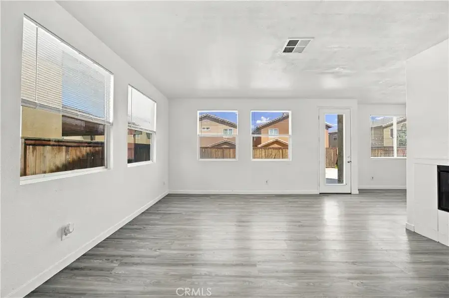 14368 Honeyhill St, Victorville, CA 92394 - #3