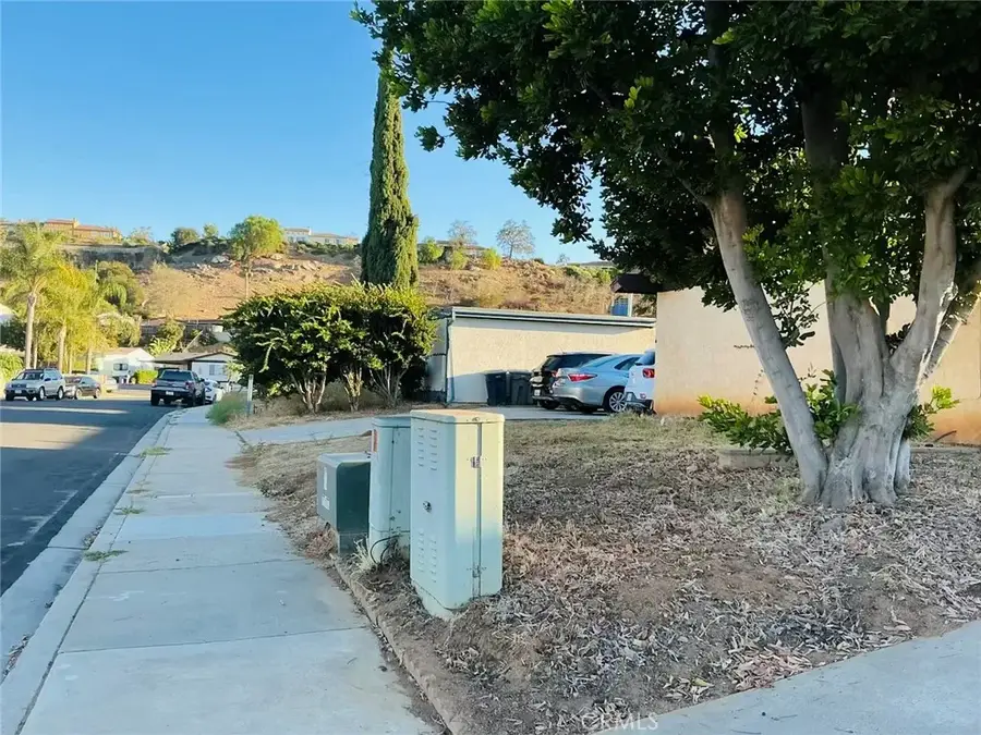 231 James, Escondido, CA 92027 - #3