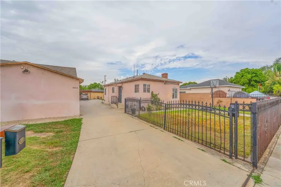 6631 El Selinda Avenue, Bell Gardens, CA 90201 - #2