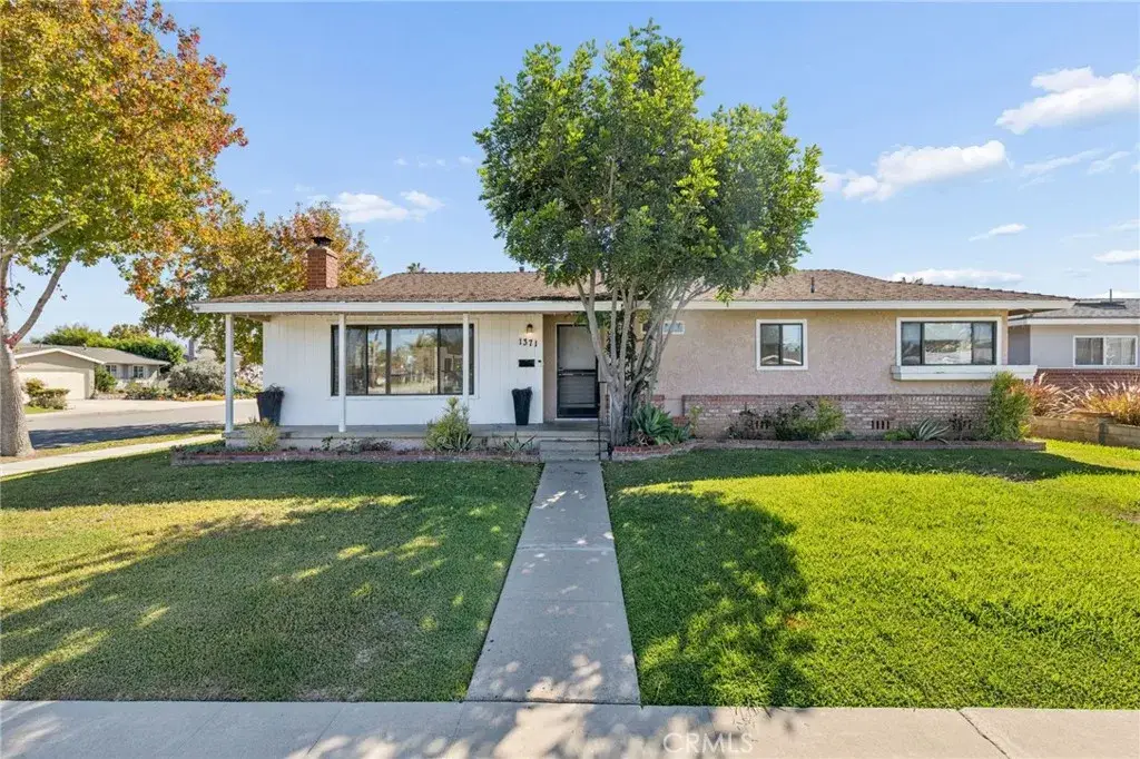 1371 Shannon, Costa Mesa, CA 92626 - #1