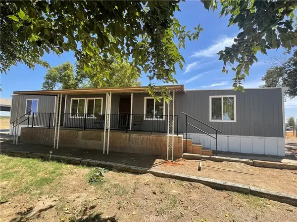 13941 9th Avenue, Hanford, CA 93230