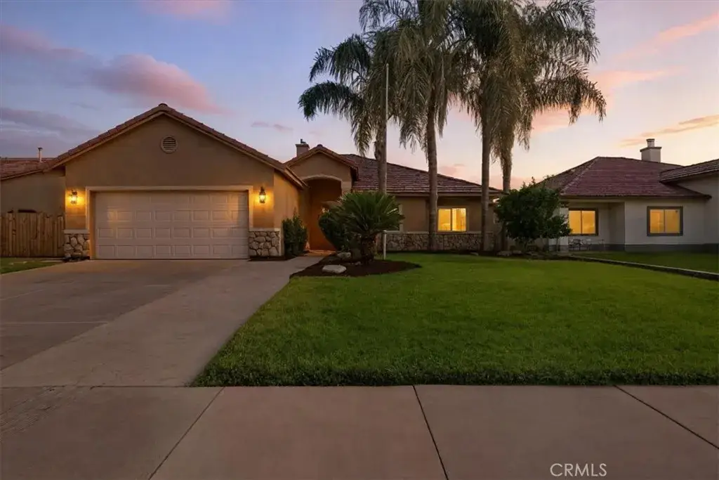 2104 Franklin Way, Hanford, CA 93230 - Image #1