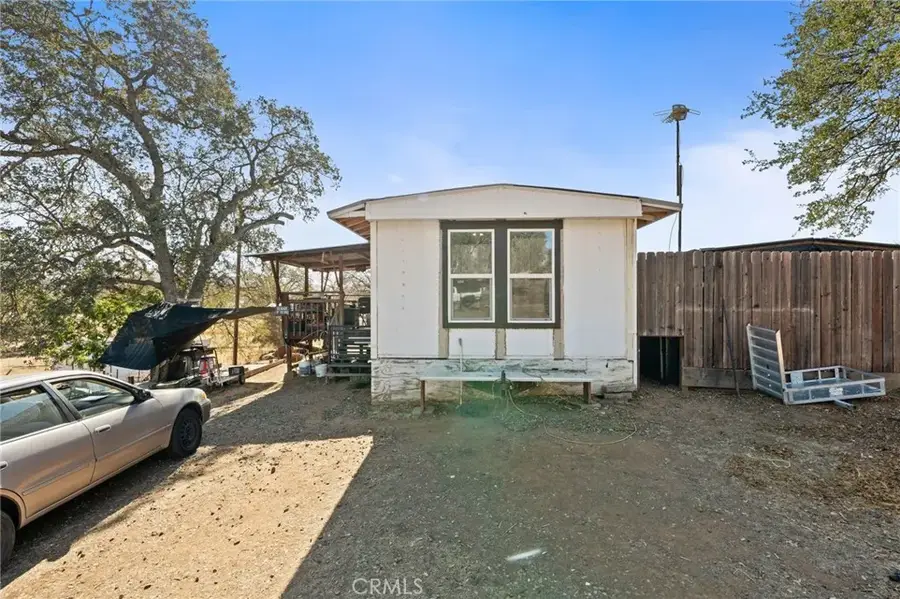 4963 Valley Ln, Catheys Valley, CA 93506 - Image #2
