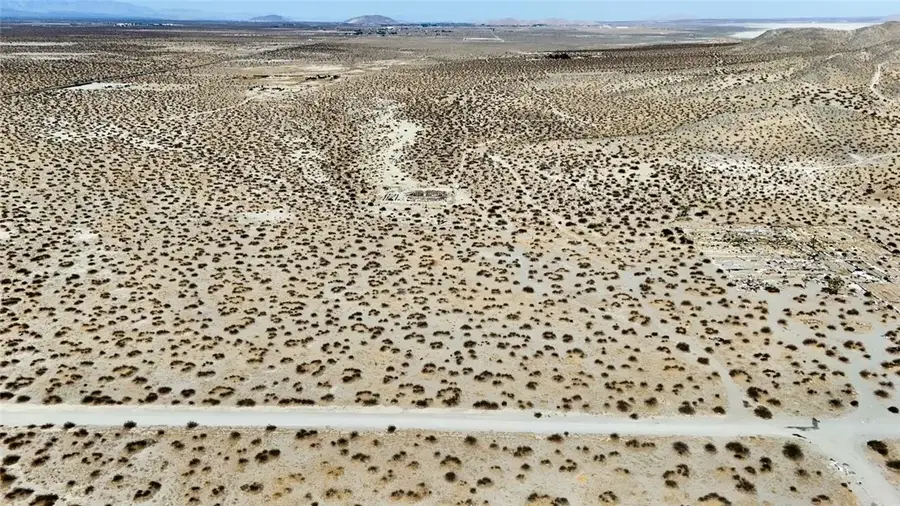 21 Lessing, Adelanto, CA 92301 - Image #2