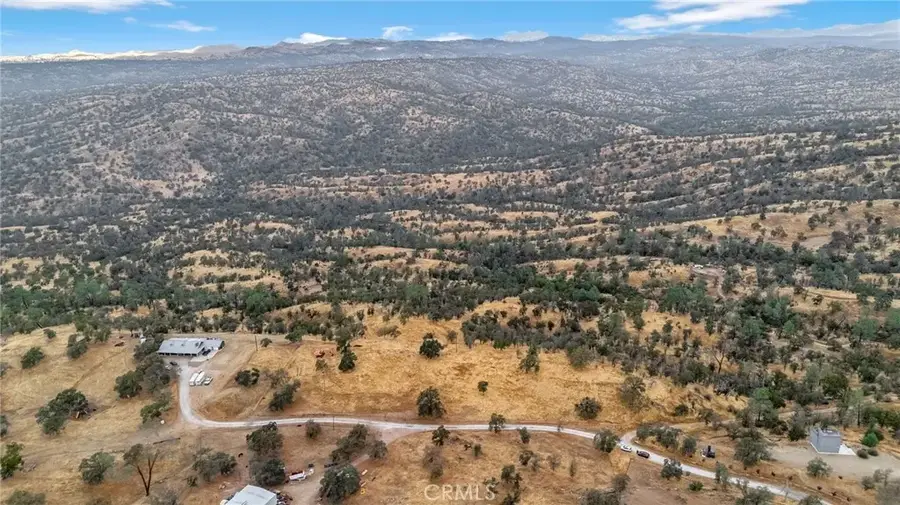 37749 Misty Ridge, Raymond, CA 93653 - Image #3