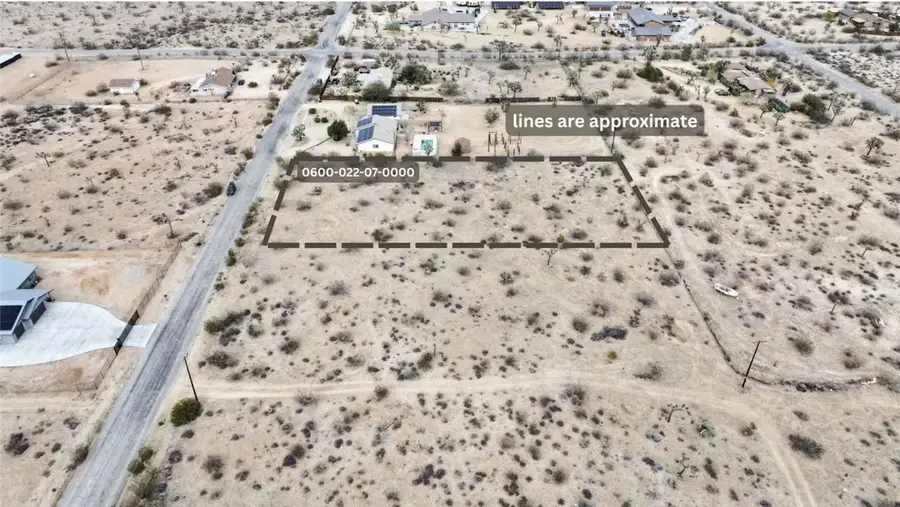 45907 Anita, Yucca Valley, CA 92284 - Image #2