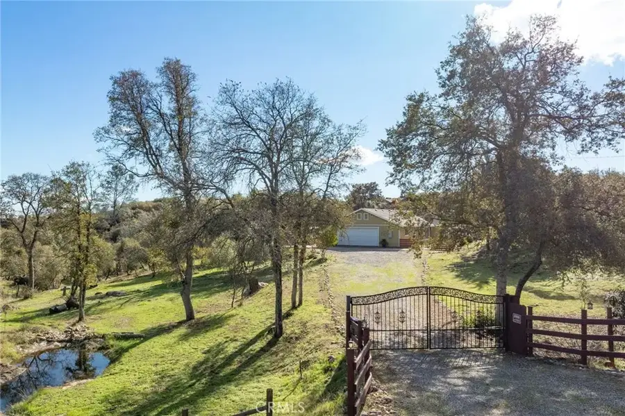 30301 Longview Lane East, Coarsegold, CA 93614 - Image #3