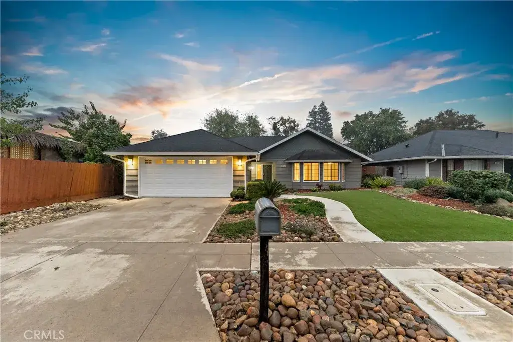 304 E Omaha Avenue, Fresno, CA 93720 - Image #1