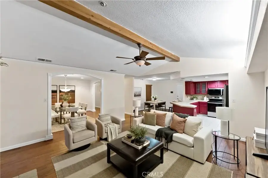 304 E Omaha Avenue, Fresno, CA 93720 - Image #2