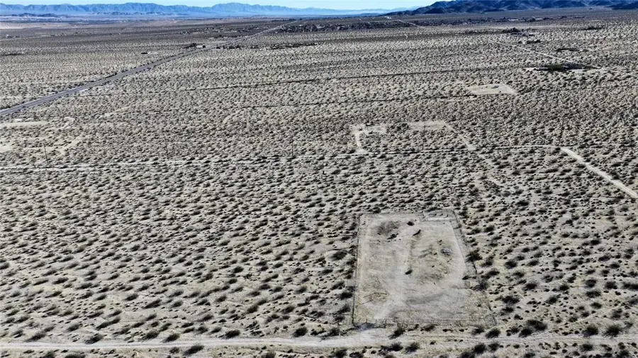 659905 Dorth, Twentynine Palms, CA 92277 - Image #3