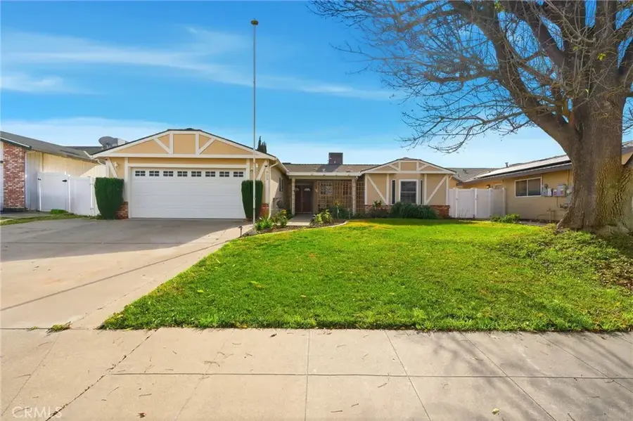 905 Redwood, Lemoore, CA 93245 - Image #2