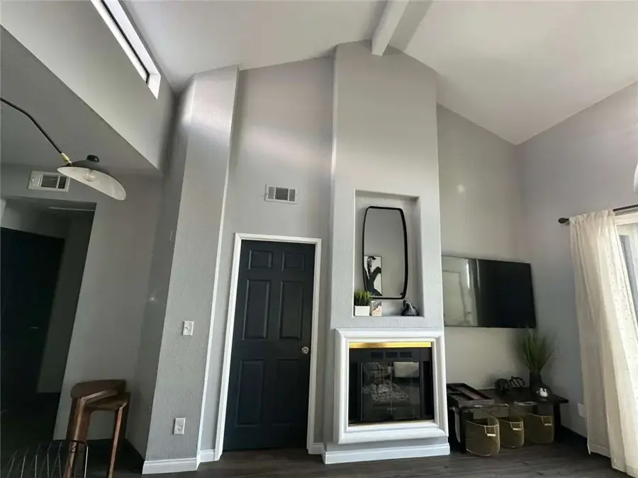 555 Maine Avenue #425, Long Beach, CA 90802 - Image #2