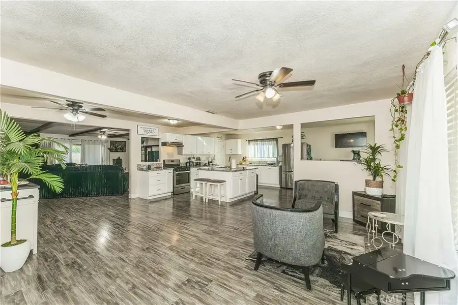 2467 S Holloway Avenue, Fresno, CA 93725 - #3