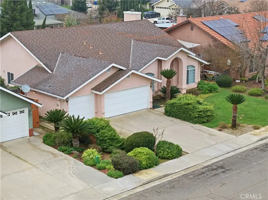 2637 Sandell, Kingsburg, CA 93631 - #2