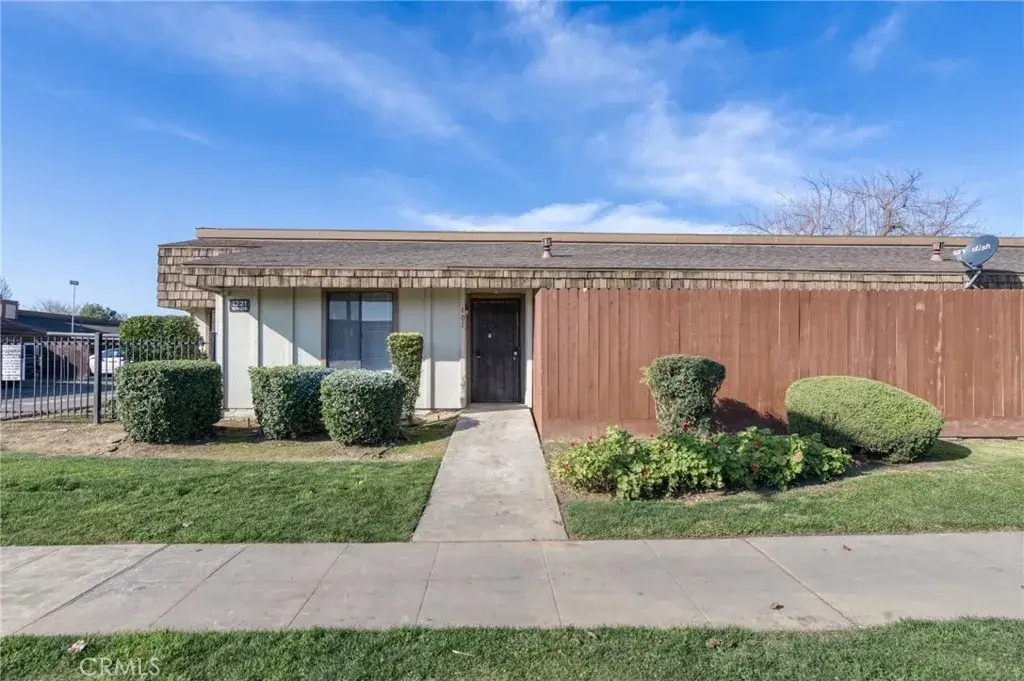 1221 N Peach Avenue #101, Fresno, CA 93727 - Image #1