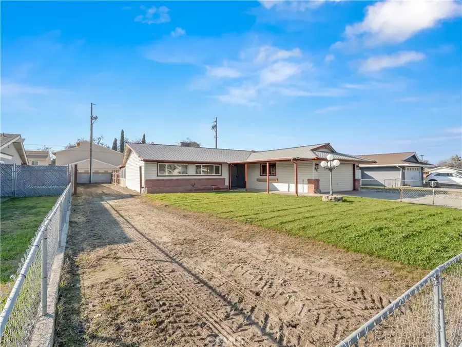 25 Linda, Lemoore, CA 93245 - #2