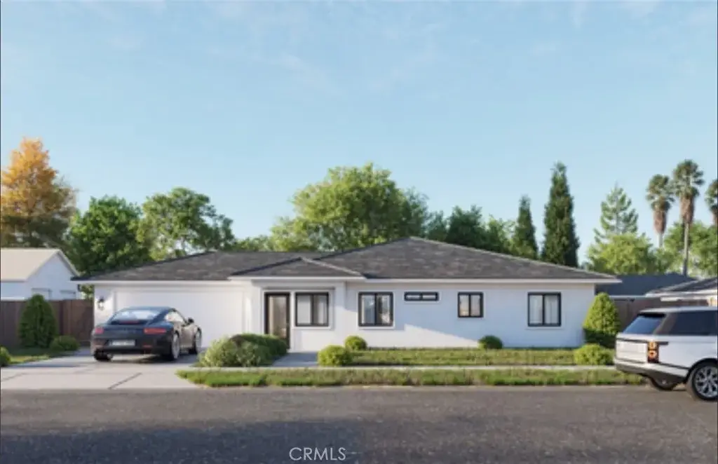4210 E Calwa Avenue, Fresno, CA 93725 - #1