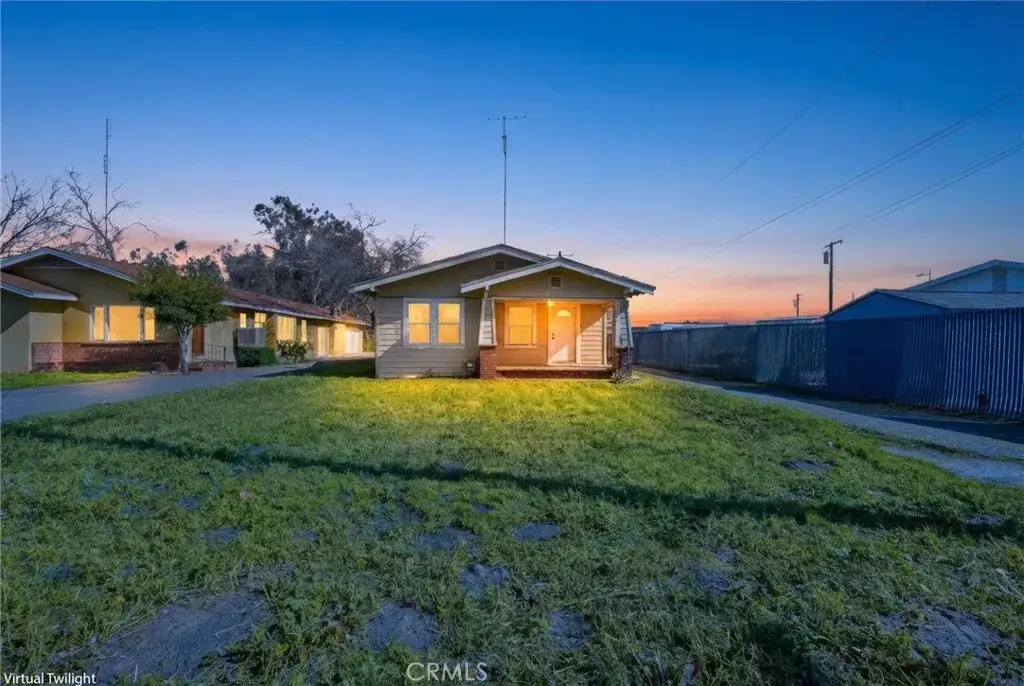 901 S 11th, Hanford, CA 93230 - #1