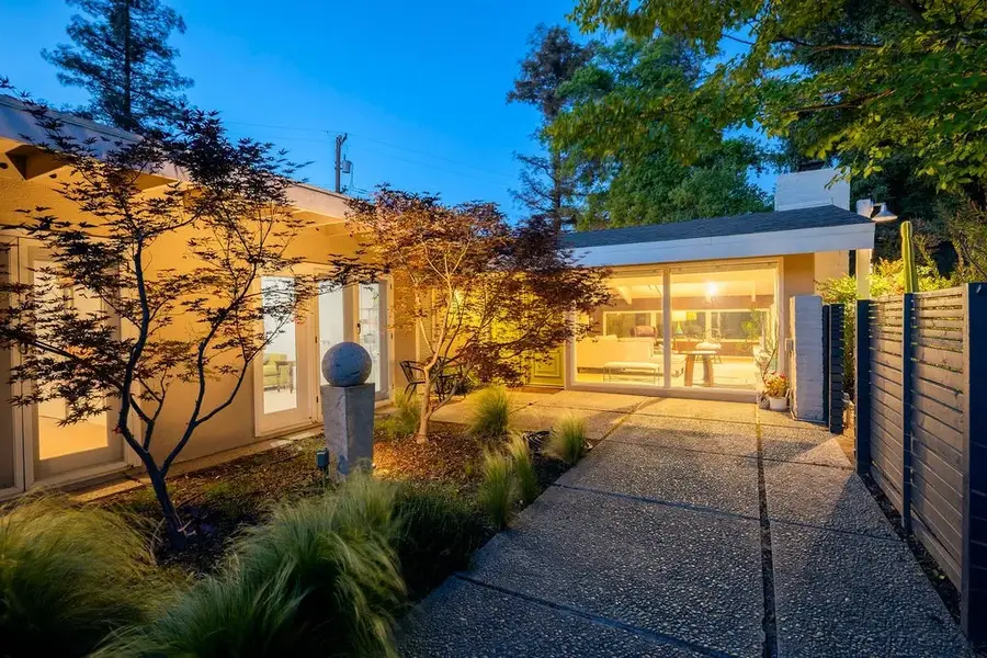 1264 W Celeste, Fresno, CA 93711 - #2