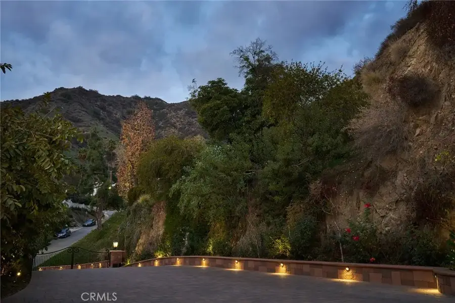 1752 Thurber Place, Burbank, CA 91501 - #3