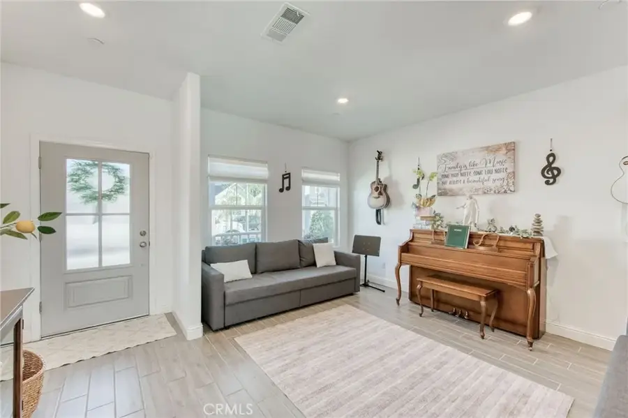 7063 W Twain, Fresno, CA 93723 - #3