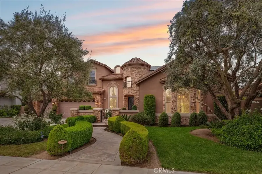 4918 W Bluff, Fresno, CA 93722 - #2