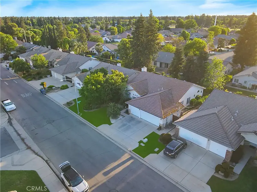8613 N Whitney, Fresno, CA 93720 - #2