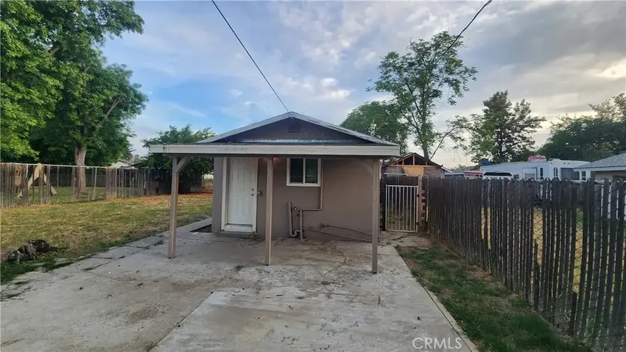 301 Braden, Hanford, CA 93230 - #2