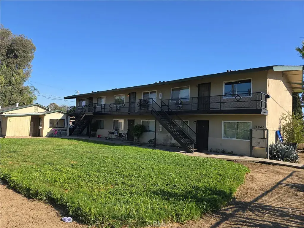 3940 E Burns, Fresno, CA 93725 - #1